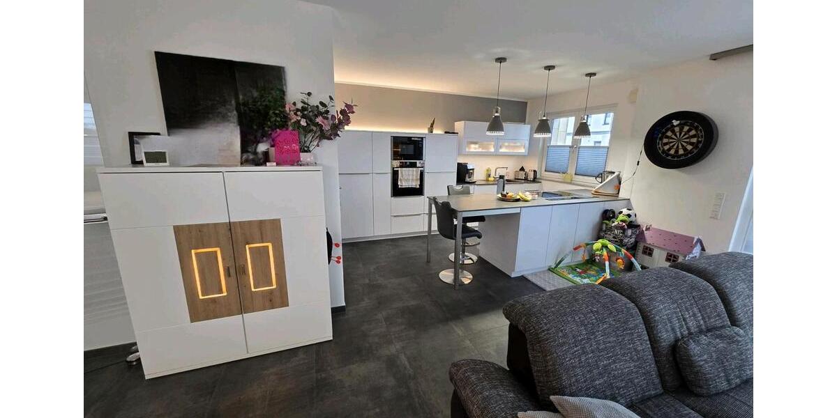 Etagenwohnung Dinslaken - 3.5 Zimmer, 94 m&sup2;, 459.000&euro; | Angebot:25867303