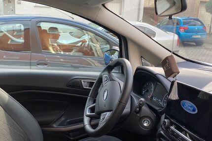 Ford EcoSport 85.000 km 14.500 &euro; Oberhausen 46117