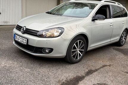 VW Golf 122.018 km 10.490 &euro; Kaarst 41564