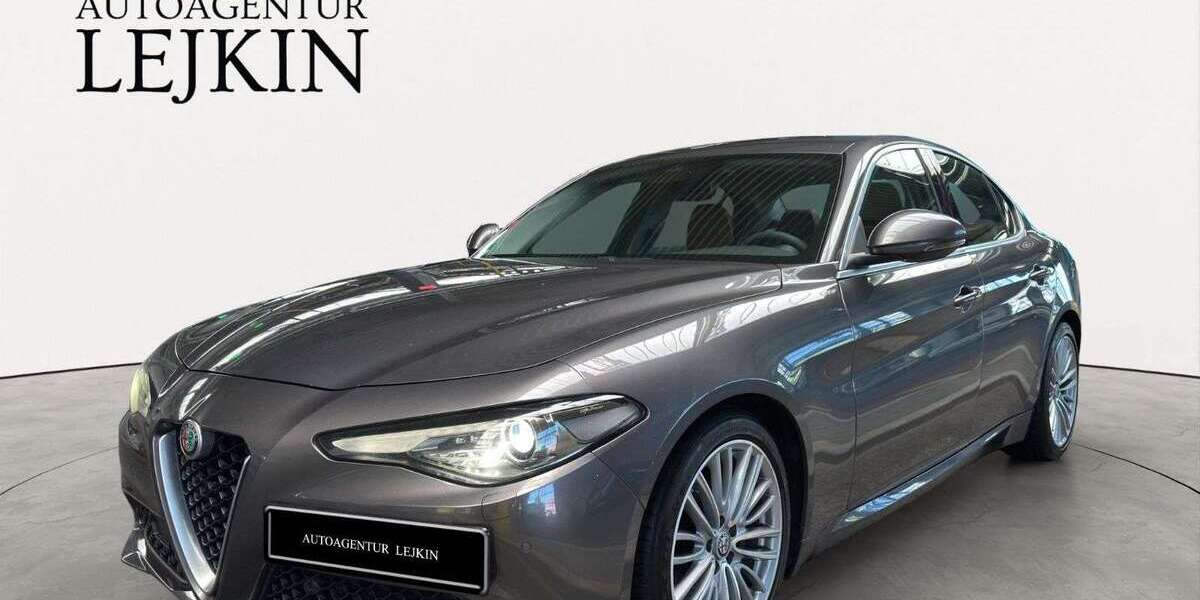 Alfa Romeo Giulia 250.120 km 10.990 &euro; Krefeld 47803