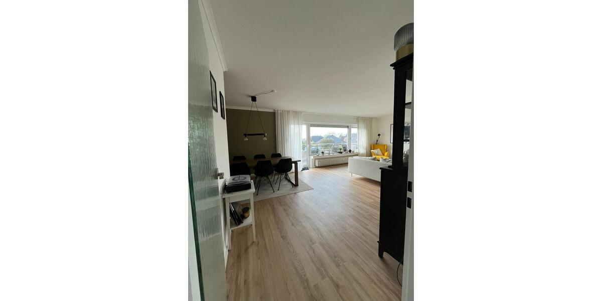 Etagenwohnung Hünxe - 4.5 Zimmer, 123 m&sup2;, 1.350&euro; | Angebot:25870118