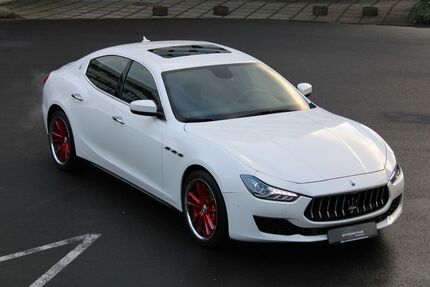 Maserati Ghibli 118.564 km 27.490 &euro; Düsseldorf 40233