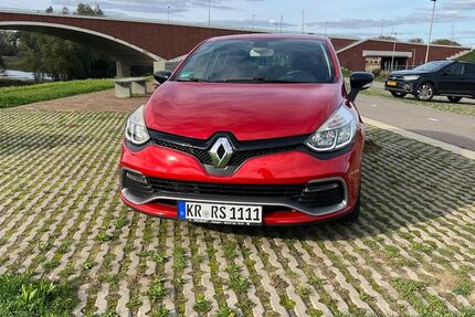 Renault Clio 122.948 km 9.000 &euro; Krefeld 47800