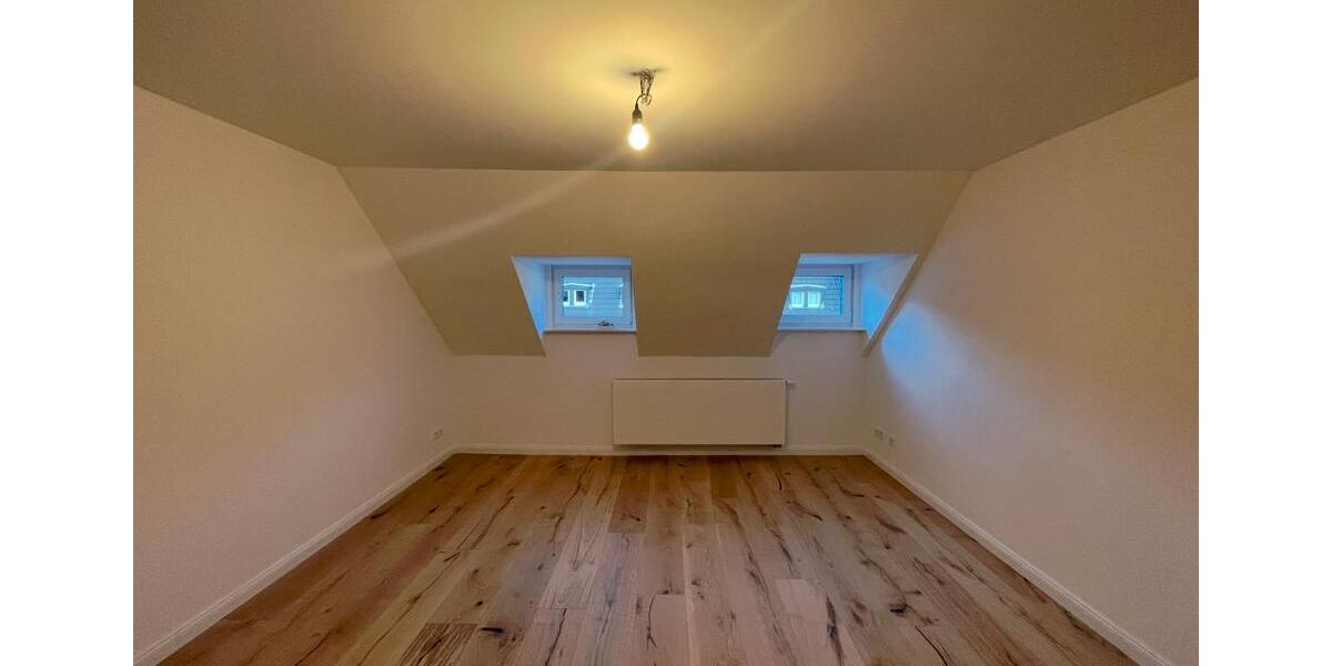 Etagenwohnung Düsseldorf Niederkassel - 2 Zimmer, 66 m&sup2;, 1.300&euro; | Angebot:24002364