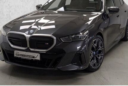 BMW i5 14.275 km 68.990 &euro; Düsseldorf 40595