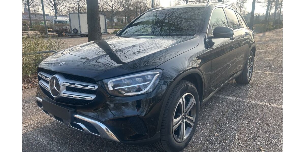 Mercedes-Benz GLC 300 158.000 km 27.990 &euro; Krefeld 47805