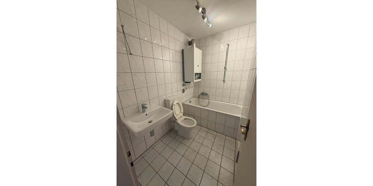 Etagenwohnung Essen Stadtbezirk III - 4 Zimmer, 93 m&sup2;, 1.020&euro; | Angebot:25923022