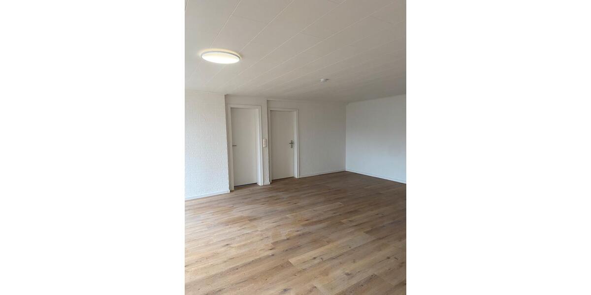 Etagenwohnung Dinslaken Lohberg - 2 Zimmer, 90 m&sup2;, 1.178&euro; | Angebot:25616604