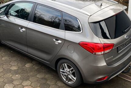 Kia Carens 77.000 km 12.950 &euro; Duisburg 47269