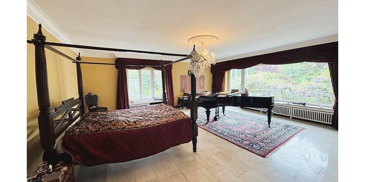 Mehrfamilienhaus, Wohnhaus Ratingen Hösel - 1 Zimmer, 1.650.000&euro; | Angebot:26684023