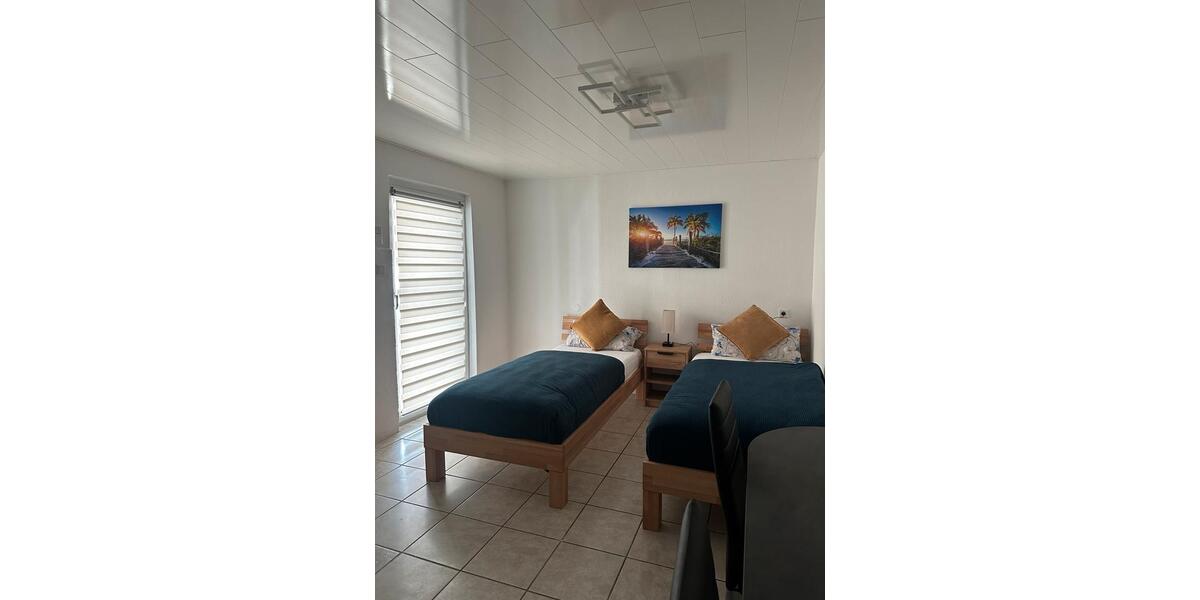 Etagenwohnung Duisburg Großenbaum - 3 Zimmer, 70 m&sup2;, 25&euro; | Angebot:20438710