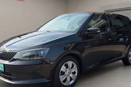 Skoda Fabia 174.966 km 6.990 &euro; Düsseldorf 40235