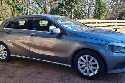 Mercedes-Benz A 180 65.350 km 12.900 &euro; Moers 47441