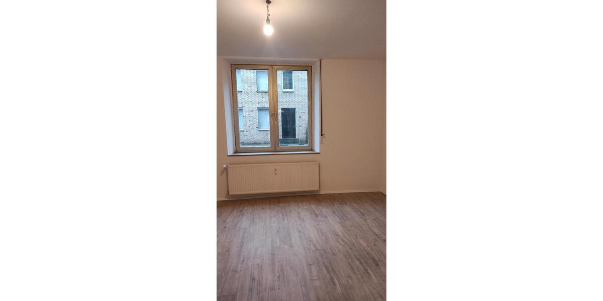 Erdgeschoßwohnung Oberhausen - 2 Zimmer, 36 m&sup2;, 320&euro; | Angebot:26020401