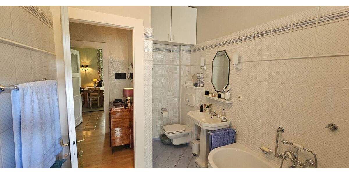 Etagenwohnung Essen Huttrop - 3 Zimmer, 87 m&sup2;, 250.000&euro; | Angebot:25687107