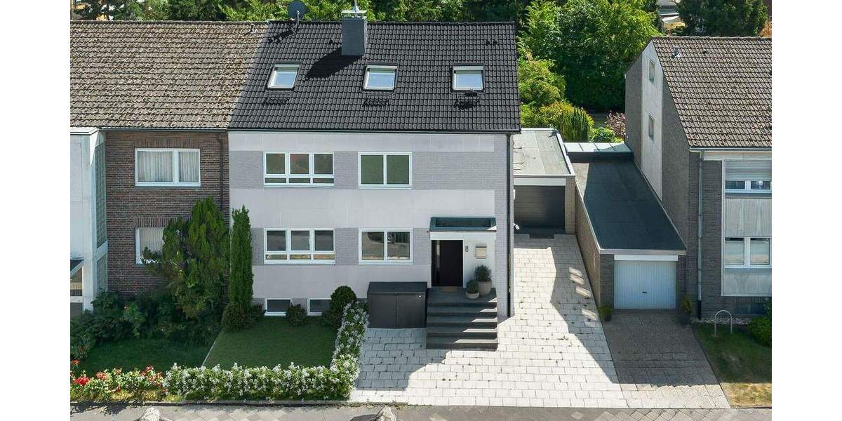 Einfamilienhaus Düsseldorf Lörick - 9 Zimmer, 178 m&sup2;, 1.200.000&euro; | Angebot:25799861