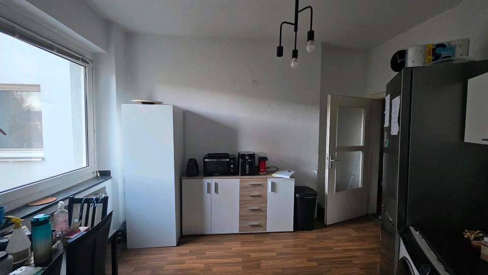 Etagenwohnung Düsseldorf Düsseltal - 2 Zimmer, 67 m&sup2;, 908&euro; | Angebot:25335124