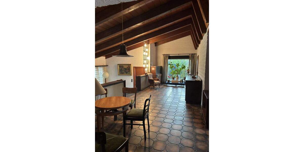 Einfamilienhaus Krefeld Traar - 7 Zimmer, 214 m&sup2;, 750.000&euro; | Angebot:25693386