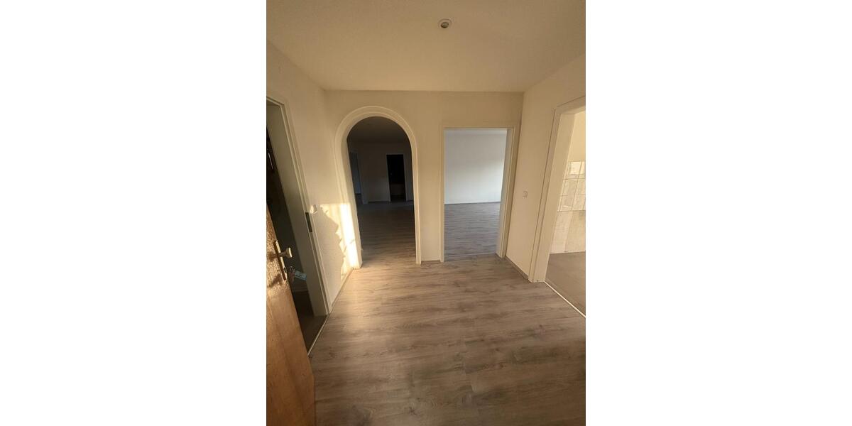 Etagenwohnung Mülheim an der Ruhr Dümpten - 3.5 Zimmer, 101 m&sup2;, 770&euro; | Angebot:25439696