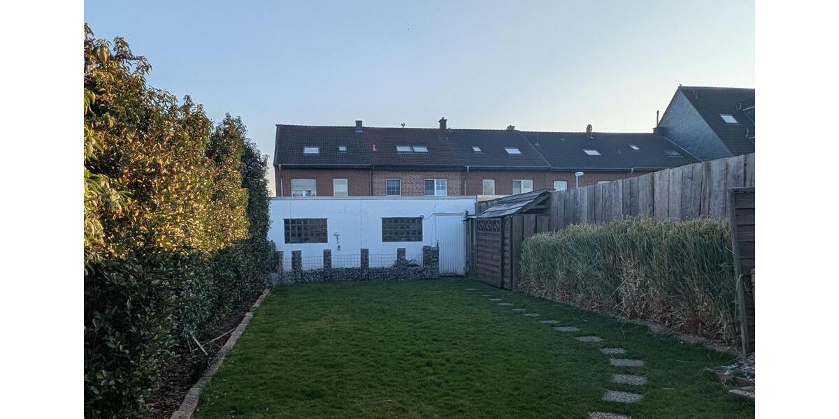 Doppelhaushälfte Geldern - 4 Zimmer, 104 m&sup2;, 295.000&euro; | Angebot:25332052