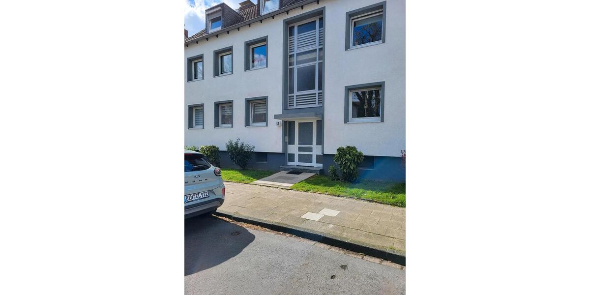 Dachgeschoßwohnung Essen Stadtbezirk V - 2.5 Zimmer, 47 m&sup2;, 650&euro; | Angebot:26003627