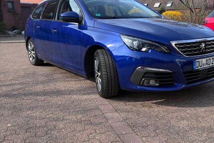 Peugeot 308 114.500 km 8.900 &euro; Duisburg 47259
