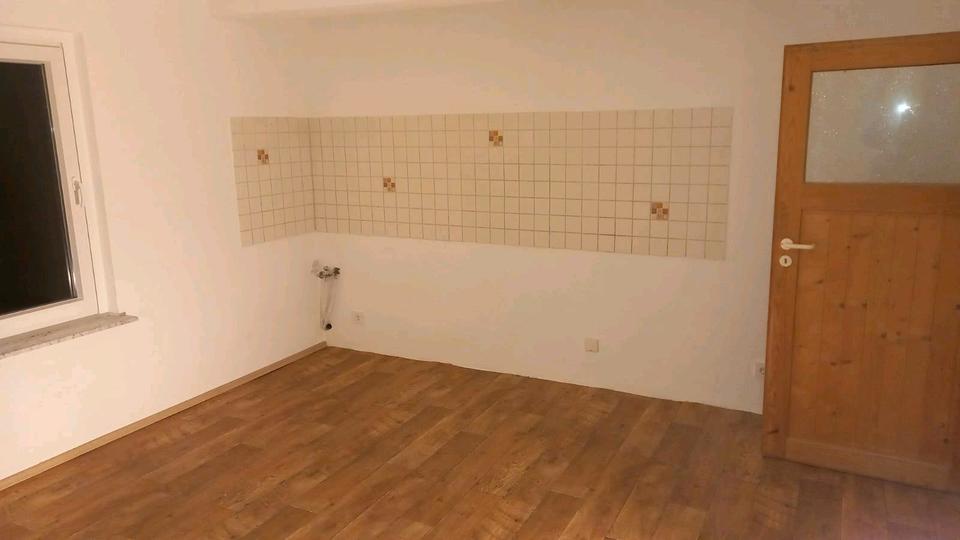 Etagenwohnung Kamp-Lintfort Lintfort - 2.5 Zimmer, 91 m&sup2;, 1.000&euro; | Angebot:26494627