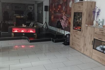 Wohnung Duisburg Essenberg - 2 Zimmer, 128 m&sup2;, 880&euro; | Angebot:26617918