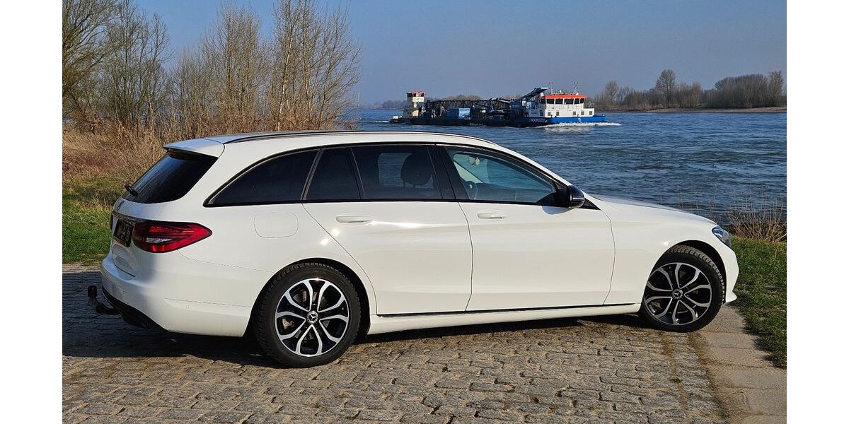 Mercedes-Benz C 220 165.840 km 17.777 &euro; Xanten 46509