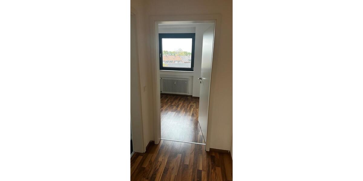 Dachgeschoßwohnung Dinslaken - 2.5 Zimmer, 58 m&sup2;, 485&euro; | Angebot:26050255