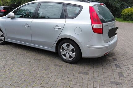 Hyundai i30 172.374 km 2.700 &euro; Willich 47877