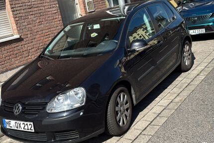 VW Golf 105.000 km 4.990 &euro; Ratingen 40878