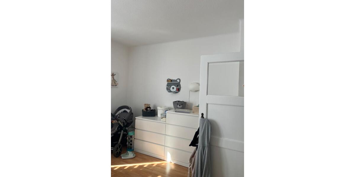 Erdgeschoßwohnung Krefeld - 2 Zimmer, 60 m&sup2;, 585&euro; | Angebot:26662633
