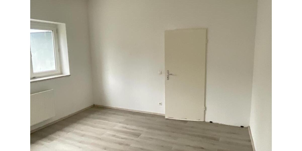 Erdgeschoßwohnung Duisburg Duisburg-Mitte - 2 Zimmer, 59 m&sup2;, 499&euro; | Angebot:23721676