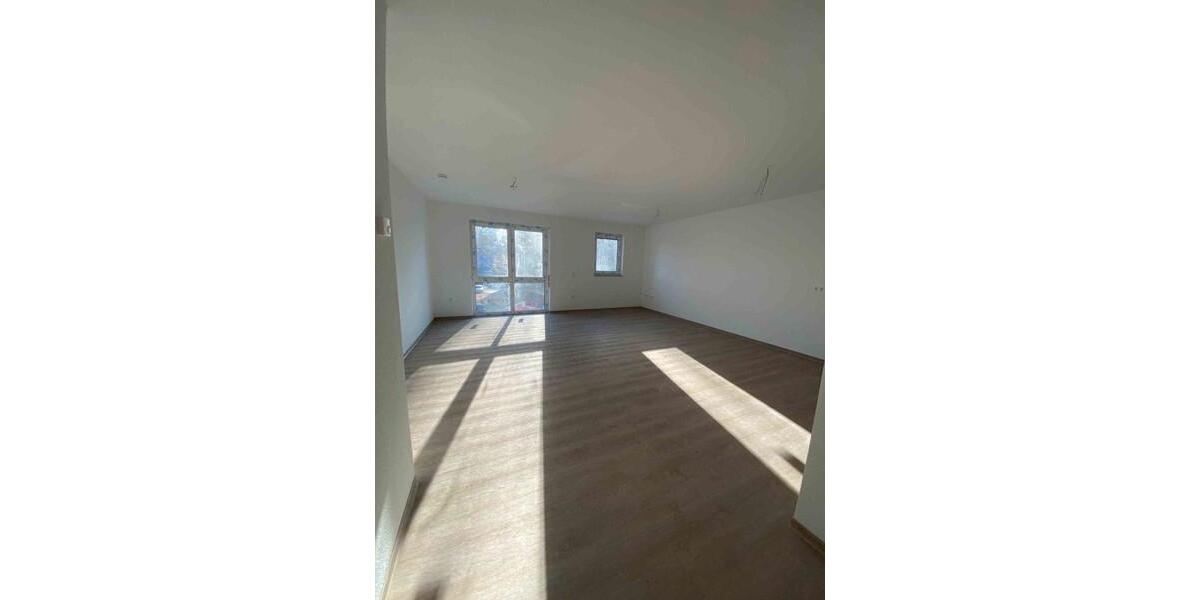 Erdgeschoßwohnung Essen Stadtbezirk VI - 2.5 Zimmer, 70 m&sup2;, 850&euro; | Angebot:26377385