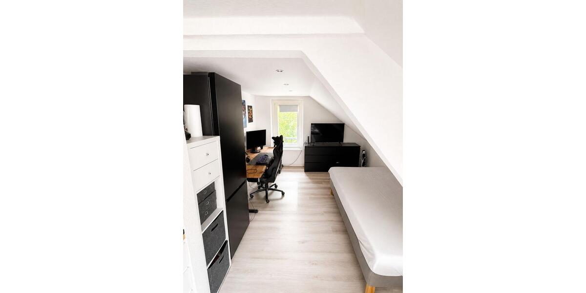 Dachgeschoßwohnung Krefeld Fischeln - 1 Zimmer, 32 m&sup2;, 500&euro; | Angebot:26591583