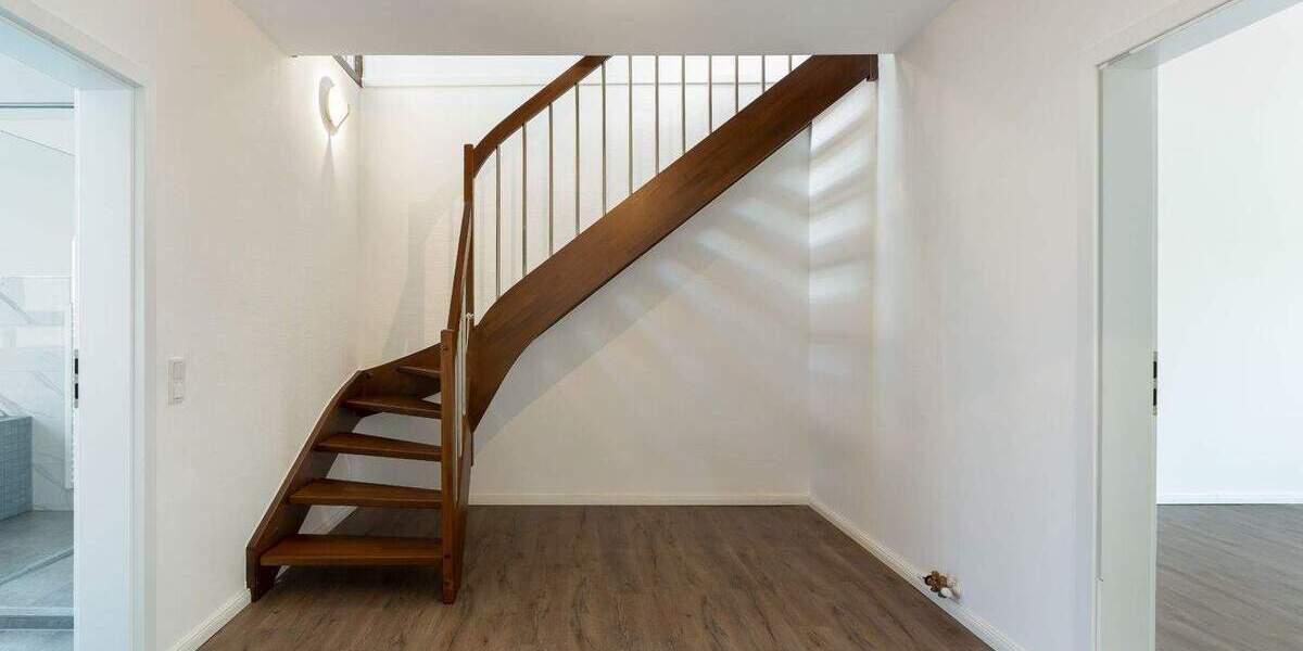 Einfamilienhaus Düsseldorf Lörick - 9 Zimmer, 178 m&sup2;, 1.200.000&euro; | Angebot:25799861