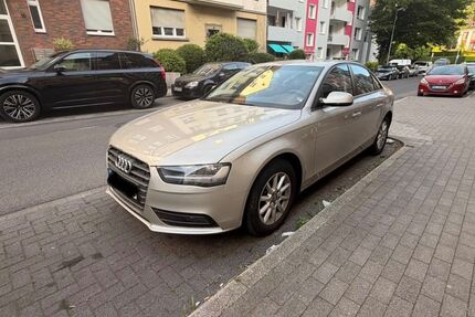 Audi A4 45.400 km 14.999 &euro; Mülheim 45472
