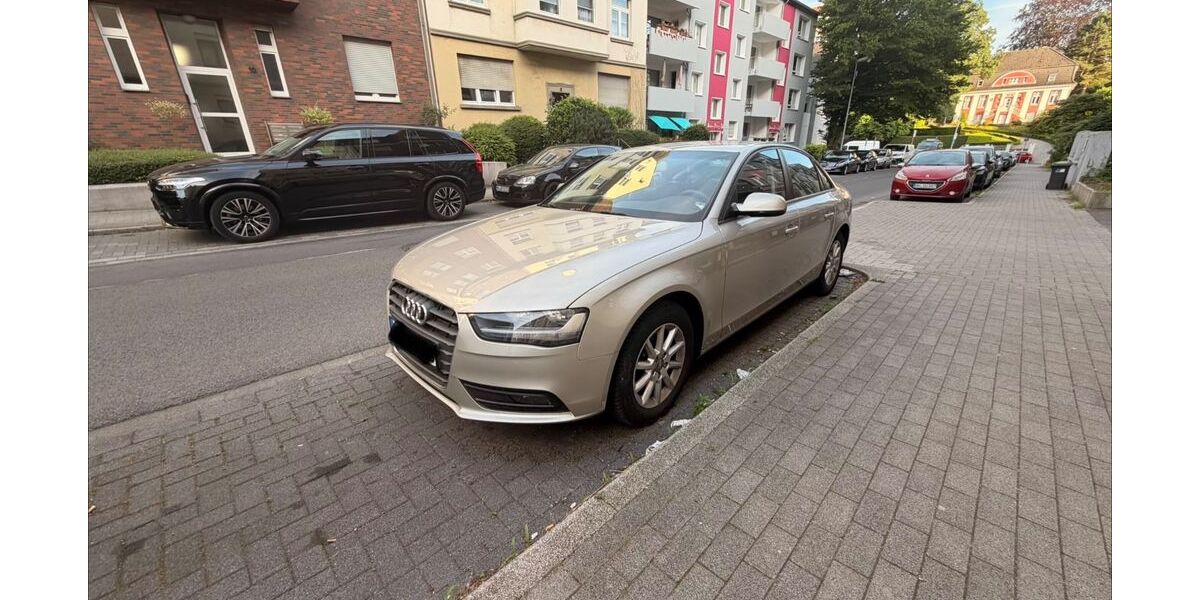 Audi A4 45.400 km 14.999 &euro; Mülheim 45472
