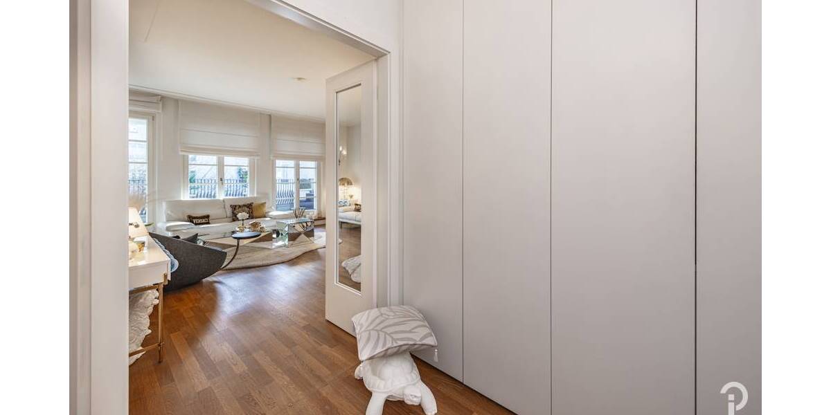 Etagenwohnung Düsseldorf Heerdt - 2 Zimmer, 105 m&sup2;, 2.300&euro; | Angebot:26080143