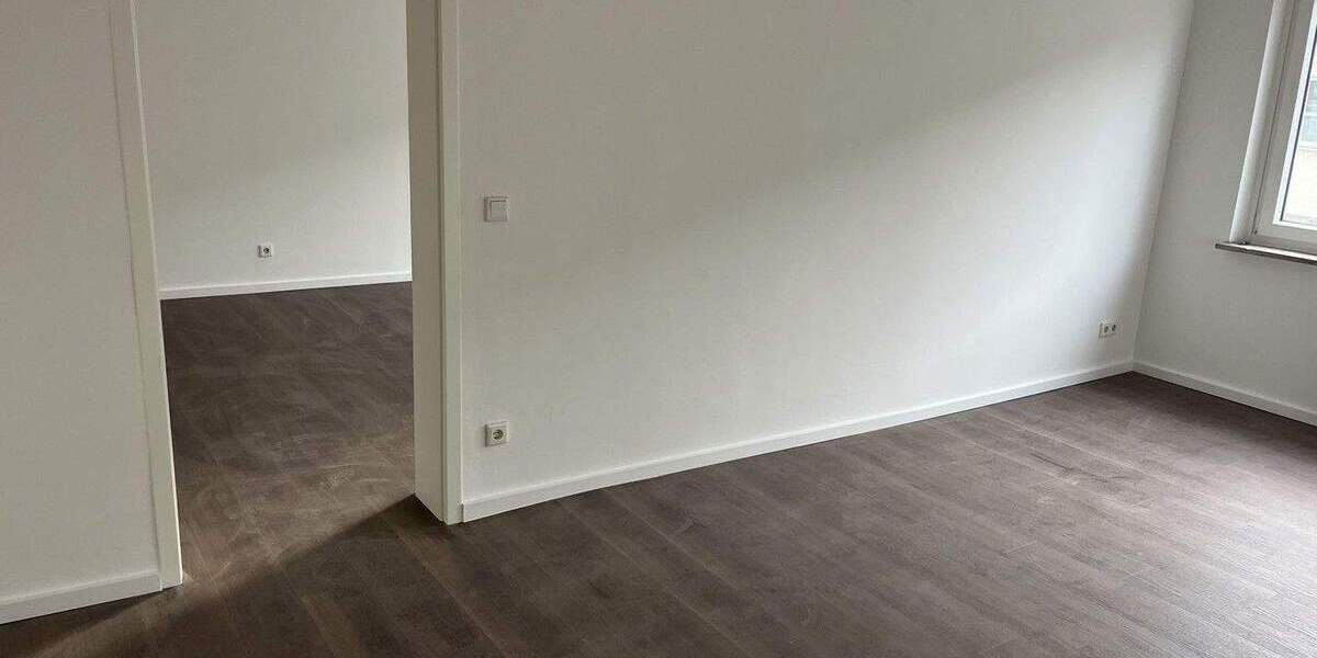 Etagenwohnung Krefeld Stadtmitte - 3 Zimmer, 91 m&sup2;, 710&euro; | Angebot:25780302