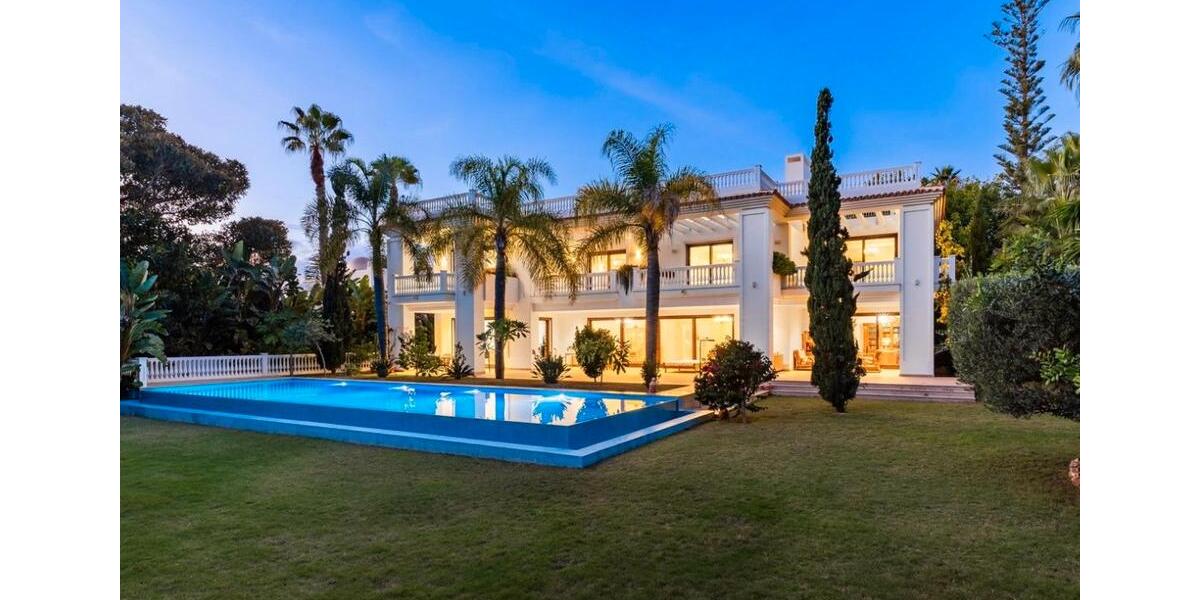 Villa Düsseldorf Stadtmitte - 7 Zimmer, 761 m&sup2;, 5.190.000&euro; | Angebot:26750435