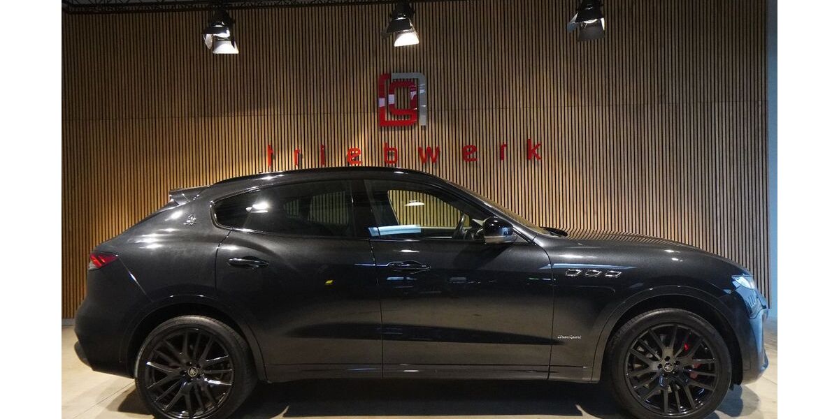 Maserati Levante 57.800 km 57.941 &euro; Duisburg 47228
