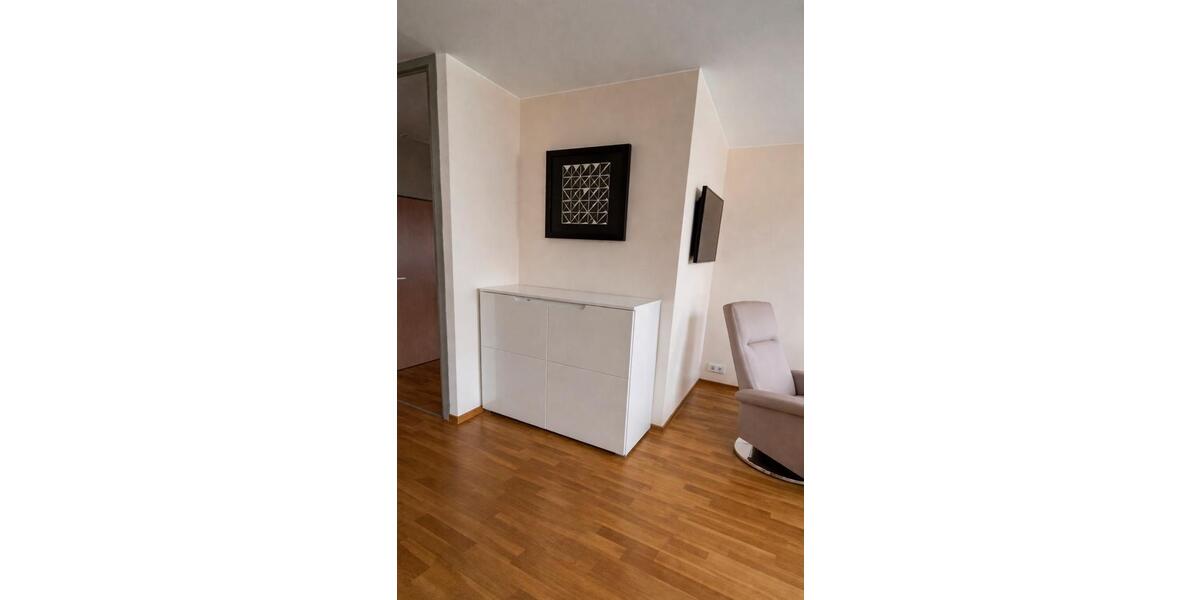 Etagenwohnung Düsseldorf Stadtbezirk 7 - 3 Zimmer, 80 m&sup2;, 1.800&euro; | Angebot:26040993