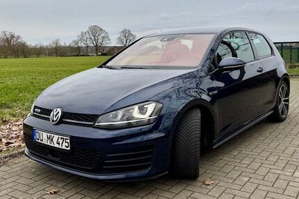 VW Golf 217.135 km 9.500 &euro; Kamp-Lintfort 47475