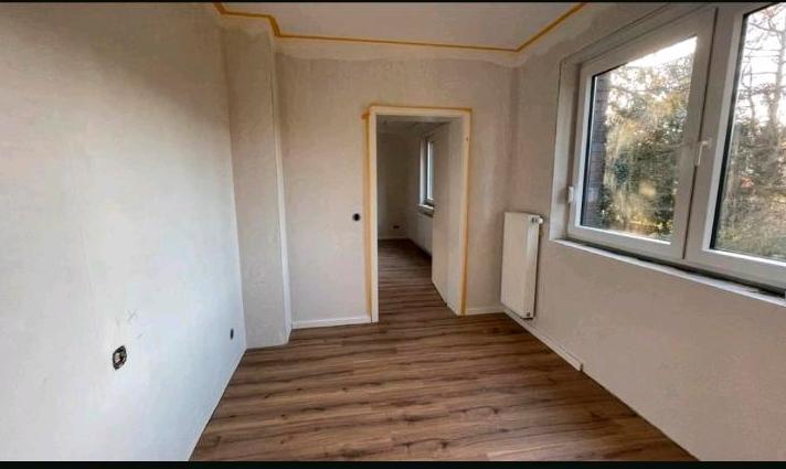 Etagenwohnung Duisburg Rheinhausen - 3.5 Zimmer, 85 m&sup2;, 930&euro; | Angebot:25656469