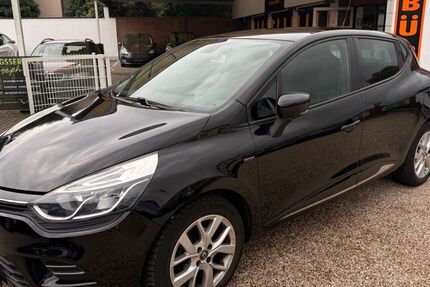 Renault Clio 90.800 km 7.980 &euro; Moers 47445