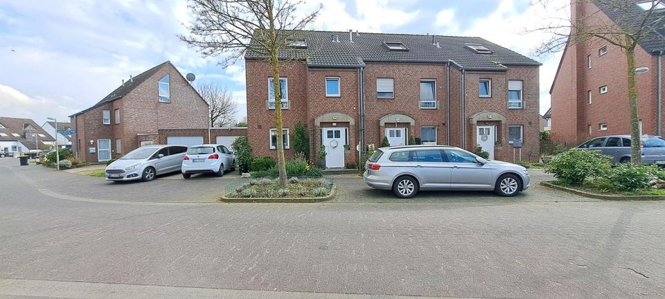 Reihenhaus Geldern - 4 Zimmer, 117 m&sup2;, 385.000&euro; | Angebot:25632949