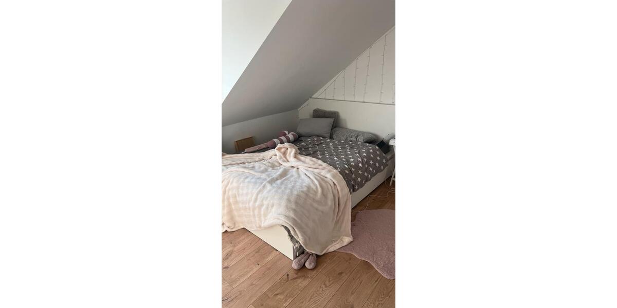 Dachgeschoßwohnung Duisburg Laar - 2 Zimmer, 51 m&sup2;, 600&euro; | Angebot:26669669