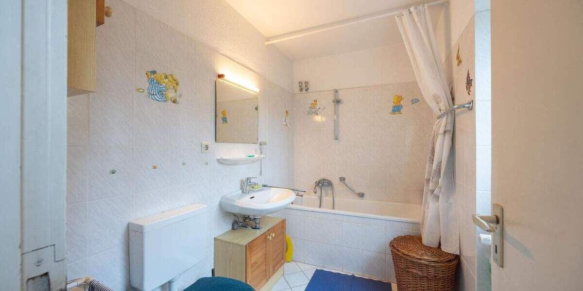 Reihenendhaus Krefeld Bockum - 5 Zimmer, 146 m&sup2;, 420.000&euro; | Angebot:25692294